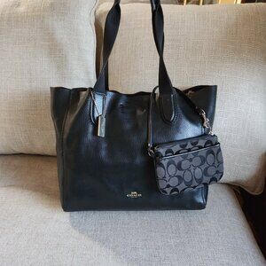 Coach black Pebble leather Derby tote 58660 and Sig C zip wristlet